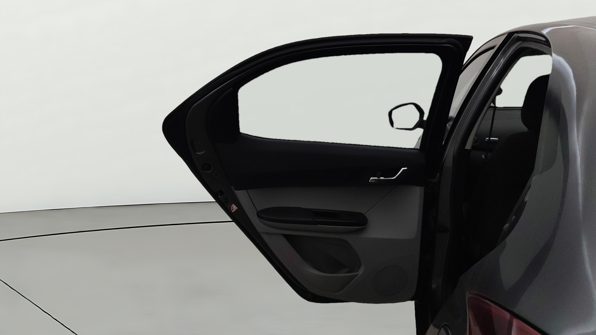 View 2021 Tata Tiago Revotorq XB Image 22 Used 2021 Tata Tiago Revotorq XB Image 22