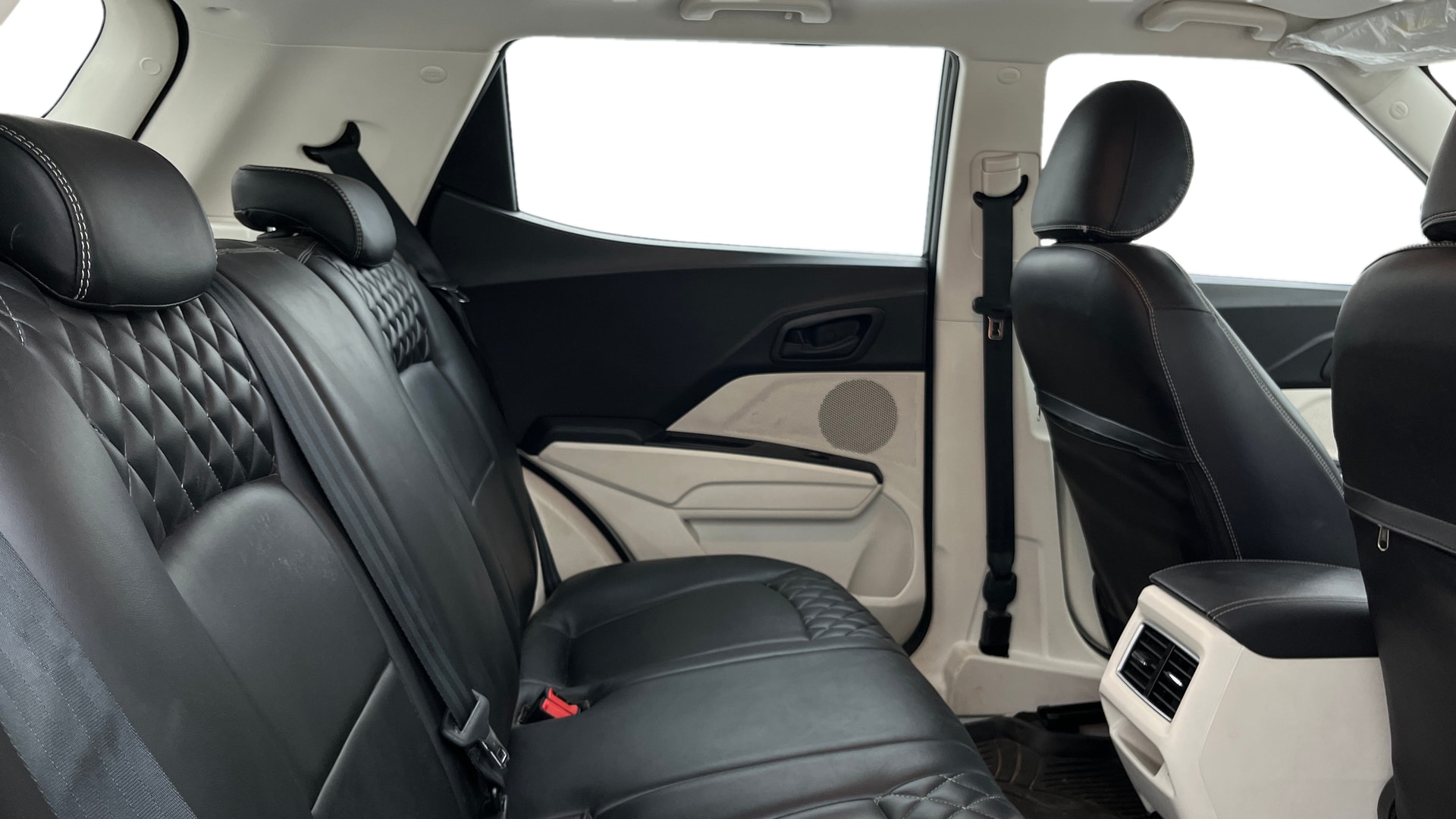 Used 2024 Mahindra XUV 3XO Used 2024 Mahindra XUV 3XO