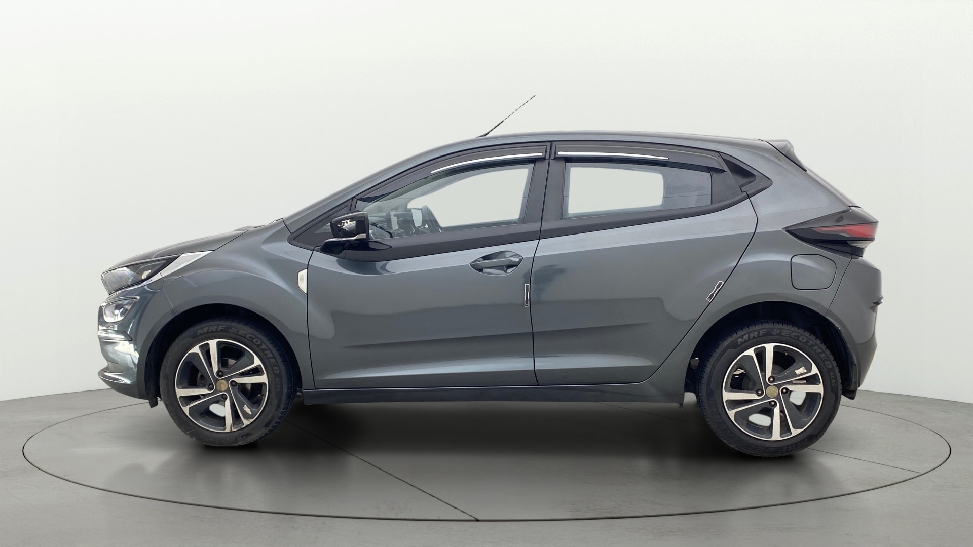 View 2024 Tata Altroz XZ Petrol Image 6 Used 2024 Tata Altroz XZ Petrol Image 6