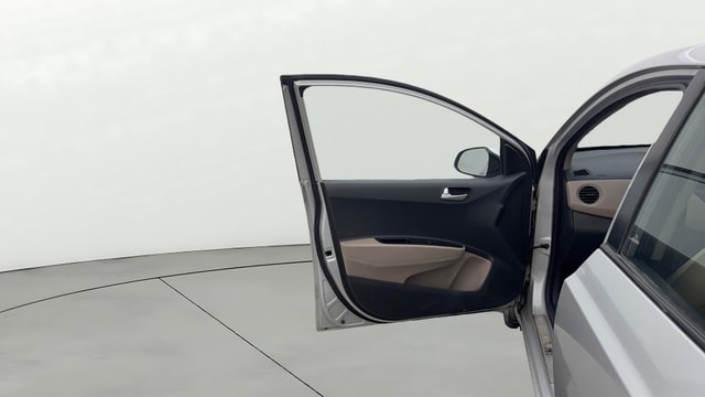 View Hyundai Xcent Image 31 Used Hyundai Xcent Image 31