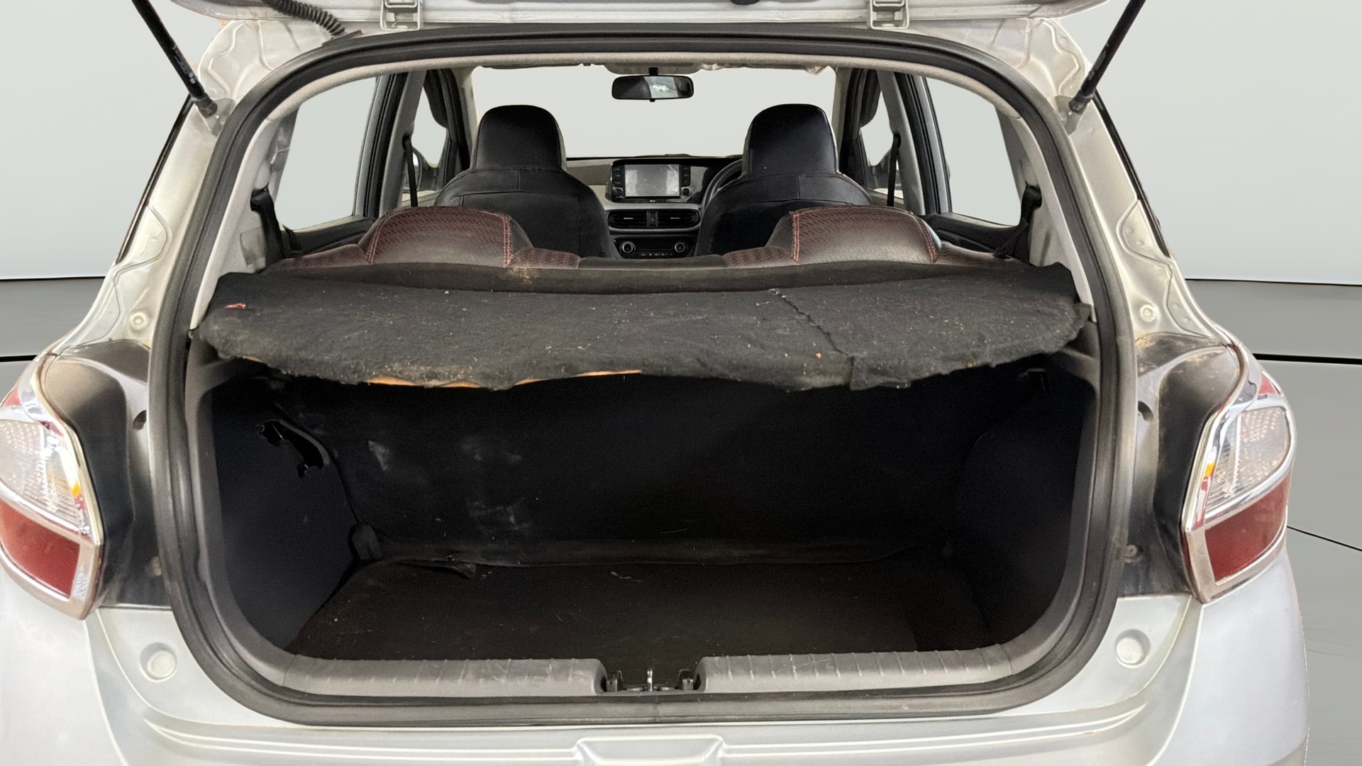 View 2021 Hyundai Grand i10 Nios Sportz Petrol Image 37 Used 2021 Hyundai Grand i10 Nios Sportz Petrol Image 37