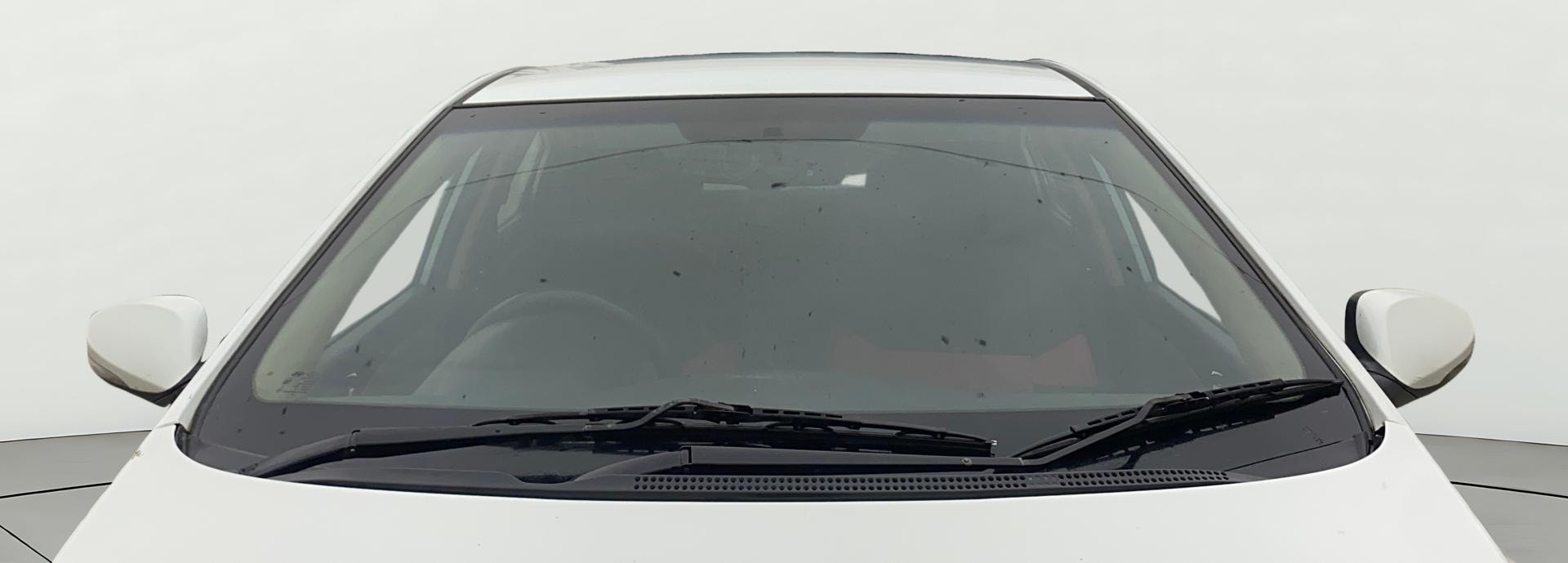 View 2012 Hyundai Fluidic Verna 1.6 CRDI SX Image 29 Used 2012 Hyundai Fluidic Verna 1.6 CRDI SX Image 29
