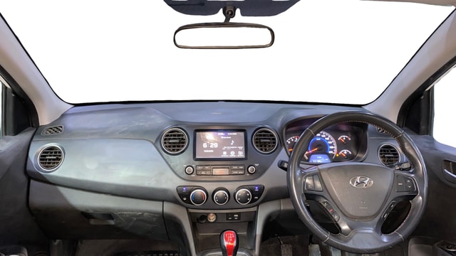 View Hyundai Grand i10 Image 15 Used Hyundai Grand i10 Image 15