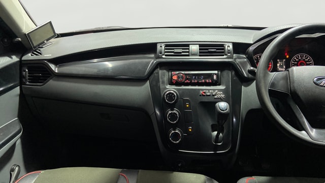 View Mahindra KUV100 Image 17 Used Mahindra KUV100 Image 17