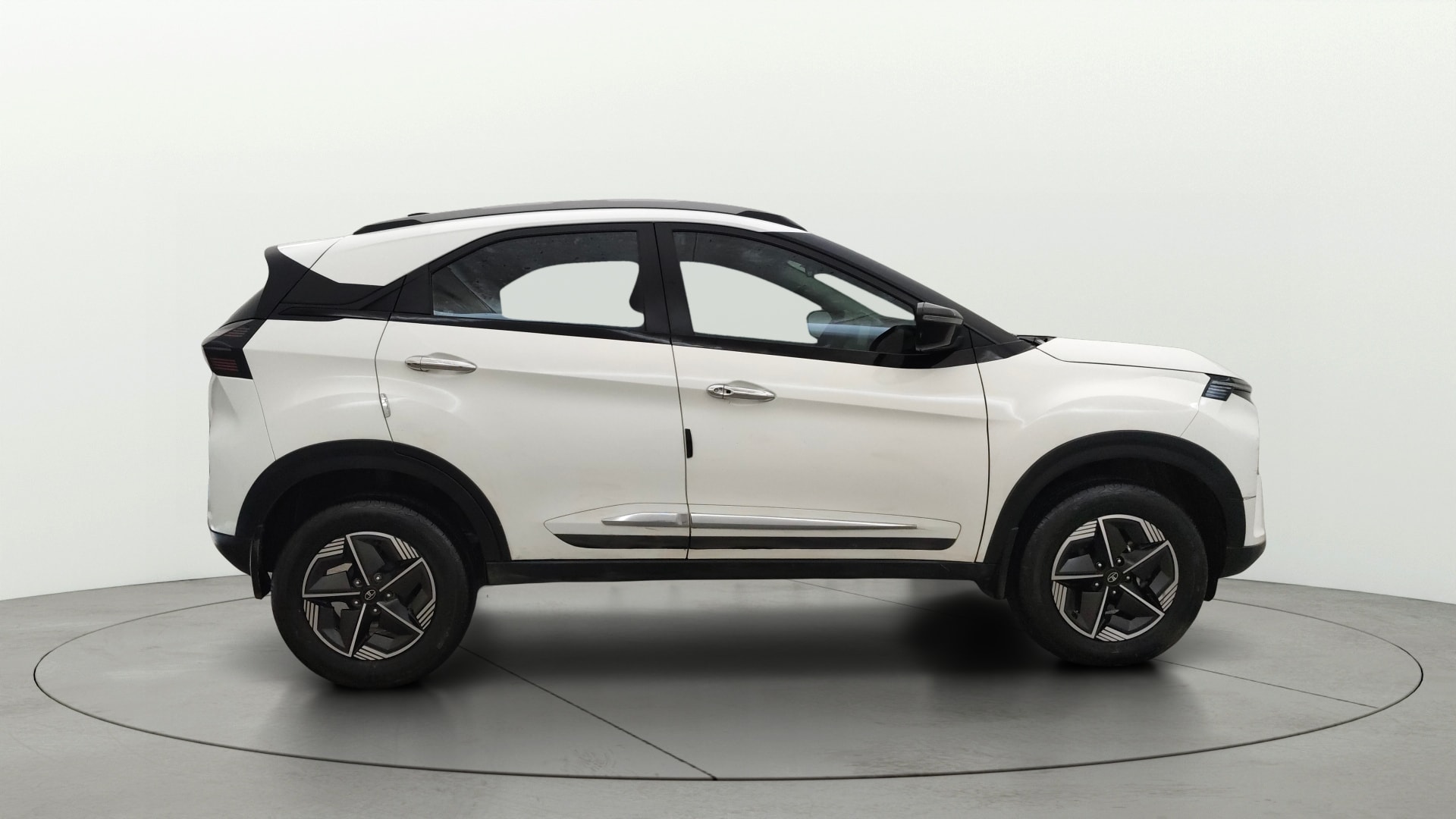View 2024 Tata Nexon Revotron XE Image 26 Used 2024 Tata Nexon Revotron XE Image 26
