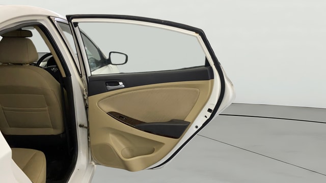 View Hyundai Fluidic Verna Image 5 Used Hyundai Fluidic Verna Image 5