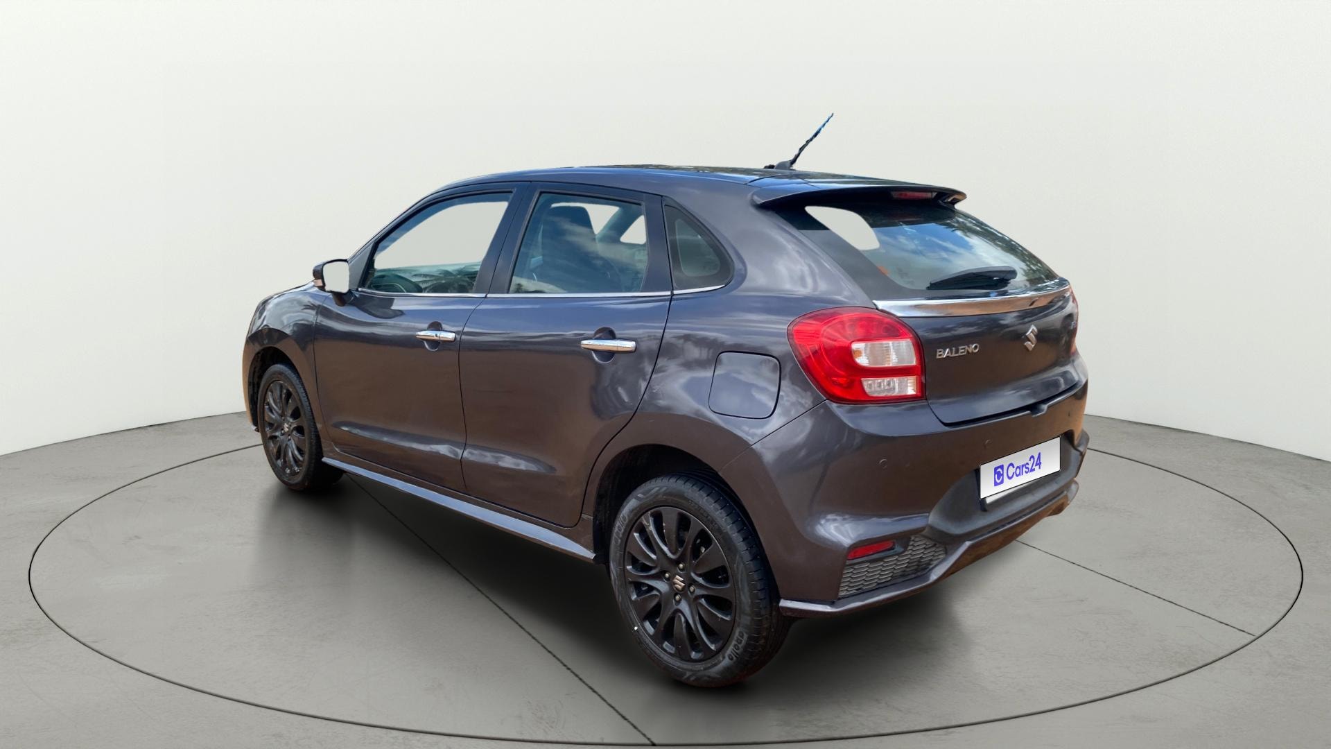 View 2018 Maruti Suzuki 1000 Base Variant Image 2 Used 2018 Maruti Suzuki 1000 Base Variant Image 2