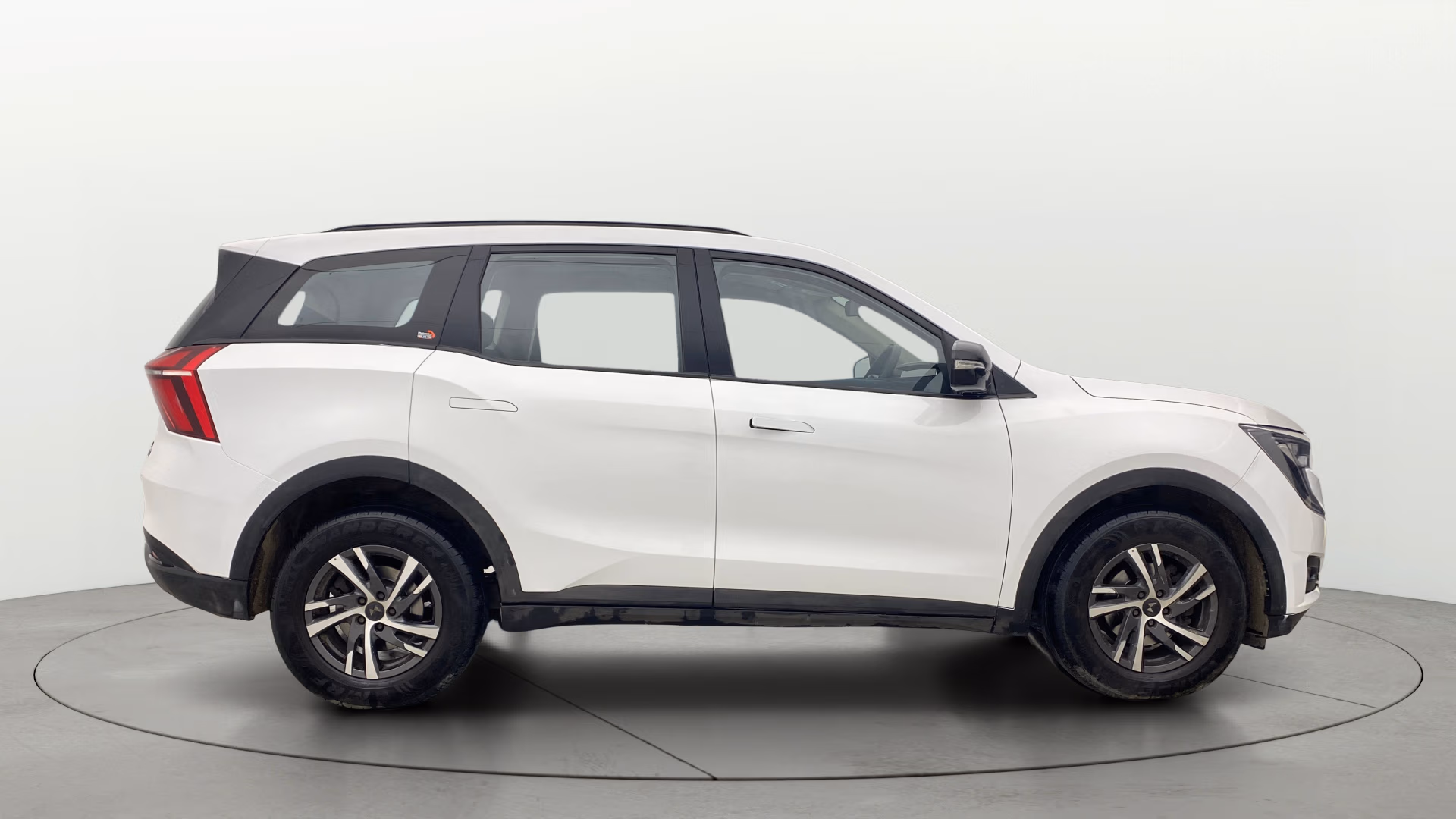 Used 2024 Mahindra XUV700 Used 2024 Mahindra XUV700
