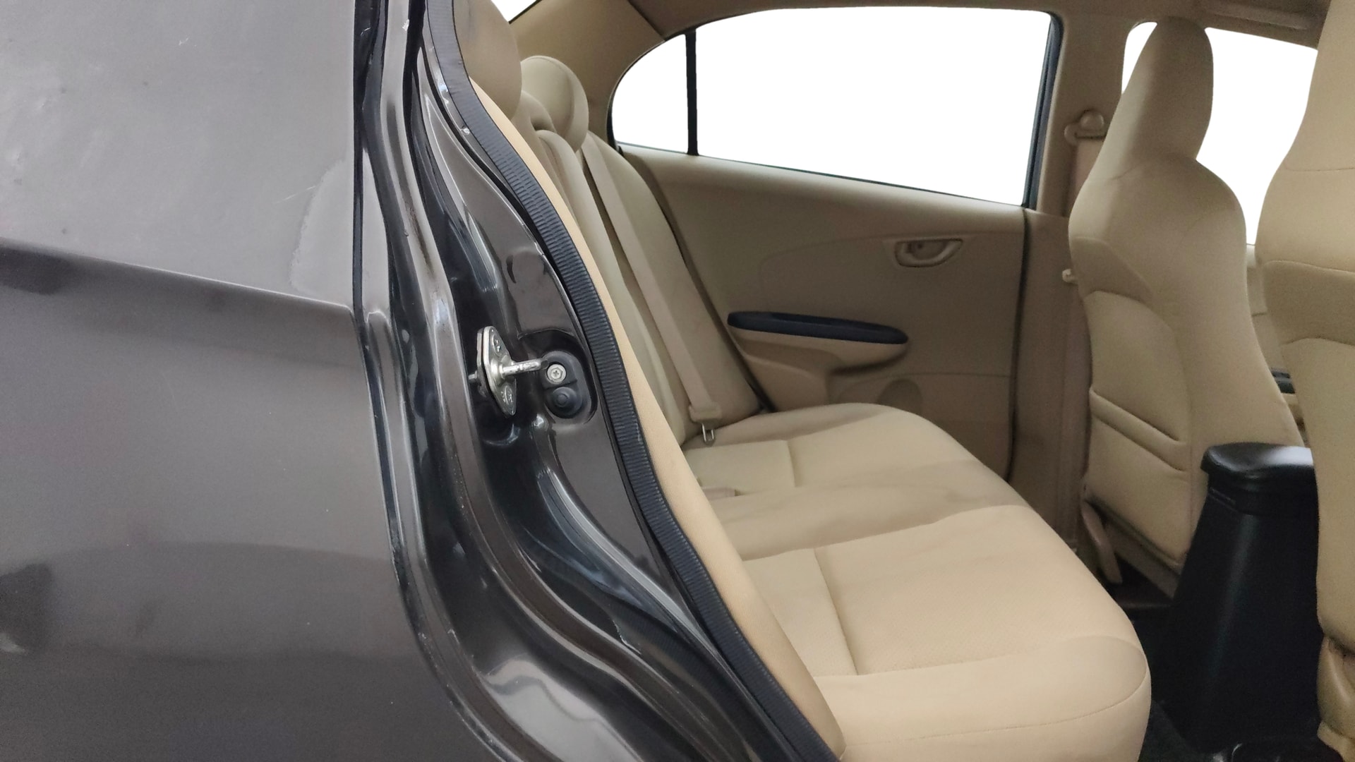 View 2017 Honda Amaze E MT Petrol BS IV Image 28 Used 2017 Honda Amaze E MT Petrol BS IV Image 28
