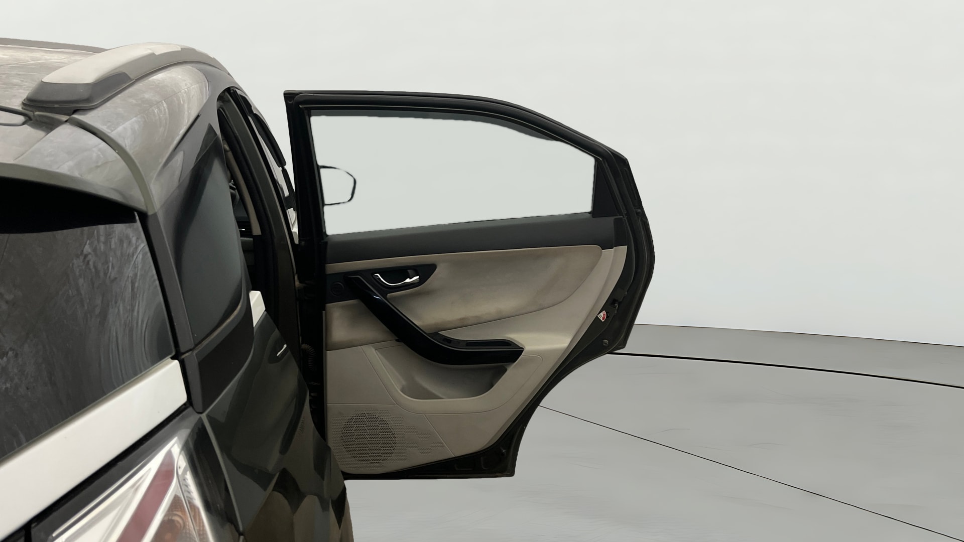 View 2021 Tata Nexon Revotron XE Image 6 Used 2021 Tata Nexon Revotron XE Image 6