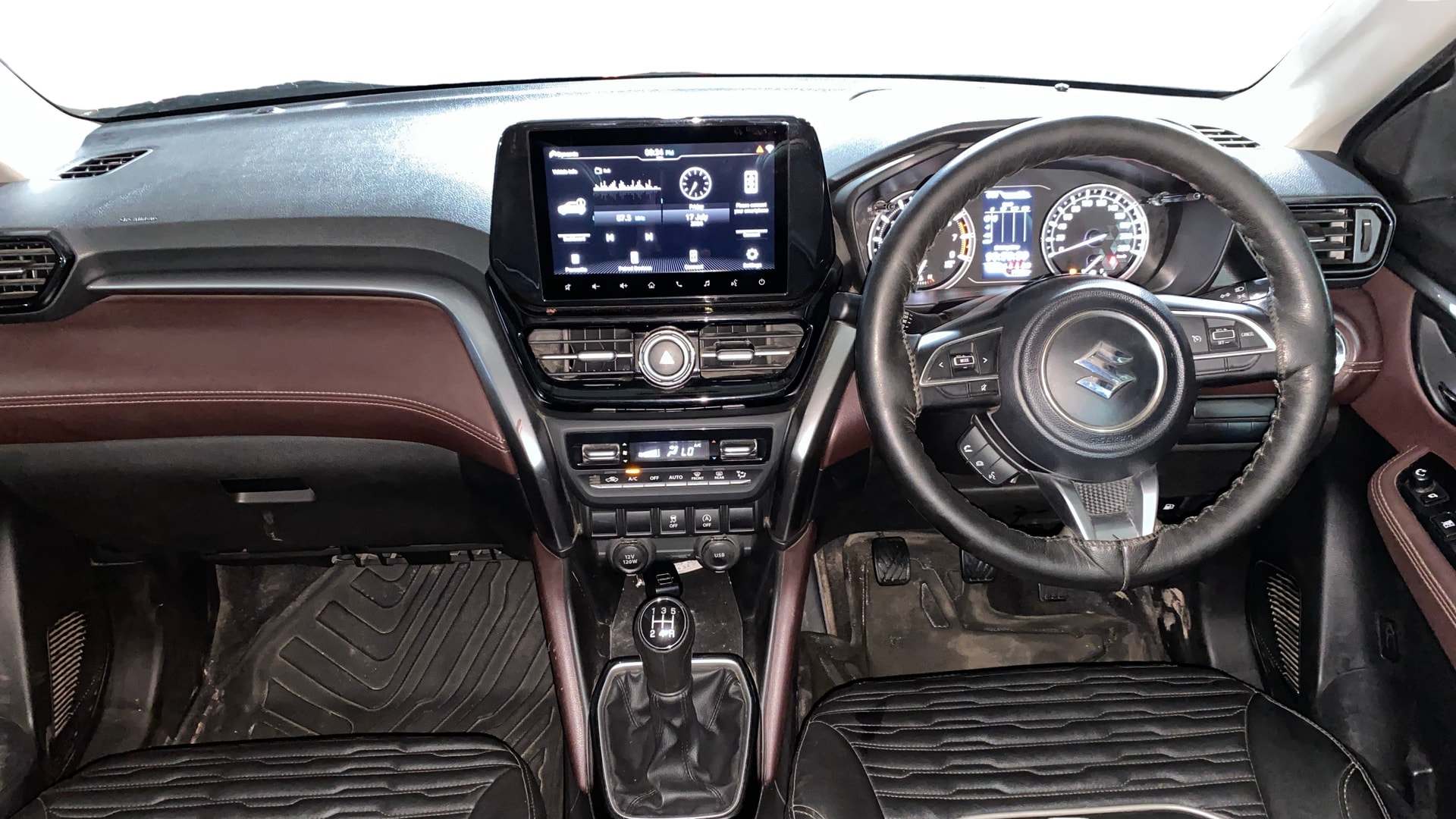 View 2024 Maruti Suzuki 1000 Base Variant Image 16 Used 2024 Maruti Suzuki 1000 Base Variant Image 16