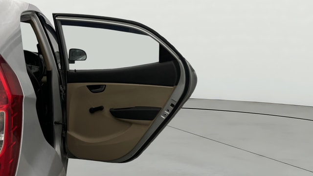View Hyundai EON Image 5 Used Hyundai EON Image 5