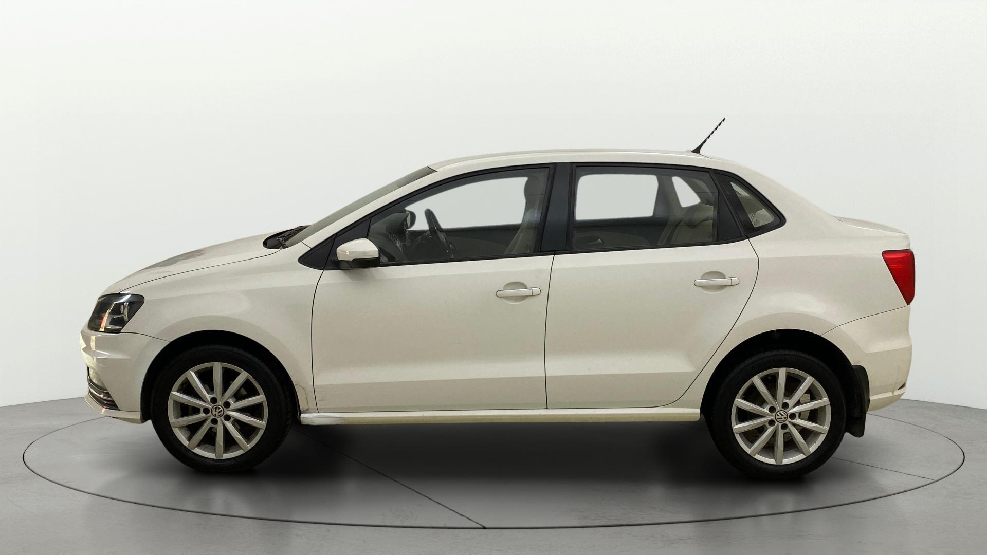 View 2018 Volkswagen Ameo 1.2L MPI Petrol Comfortline Image 5 Used 2018 Volkswagen Ameo 1.2L MPI Petrol Comfortline Image 5