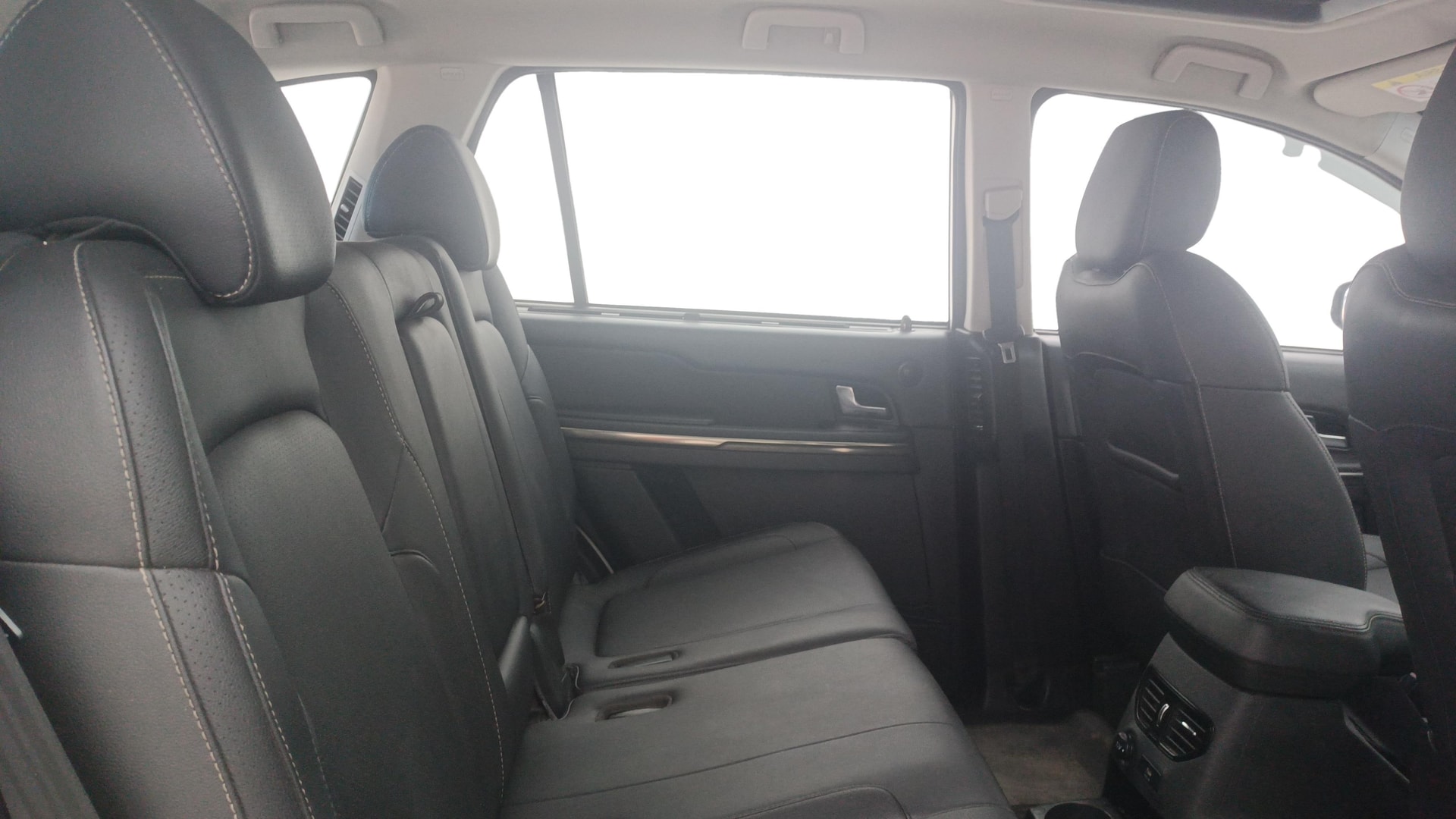 View 2019 Tata Hexa XTA 4X2 Image 38 Used 2019 Tata Hexa XTA 4X2 Image 38