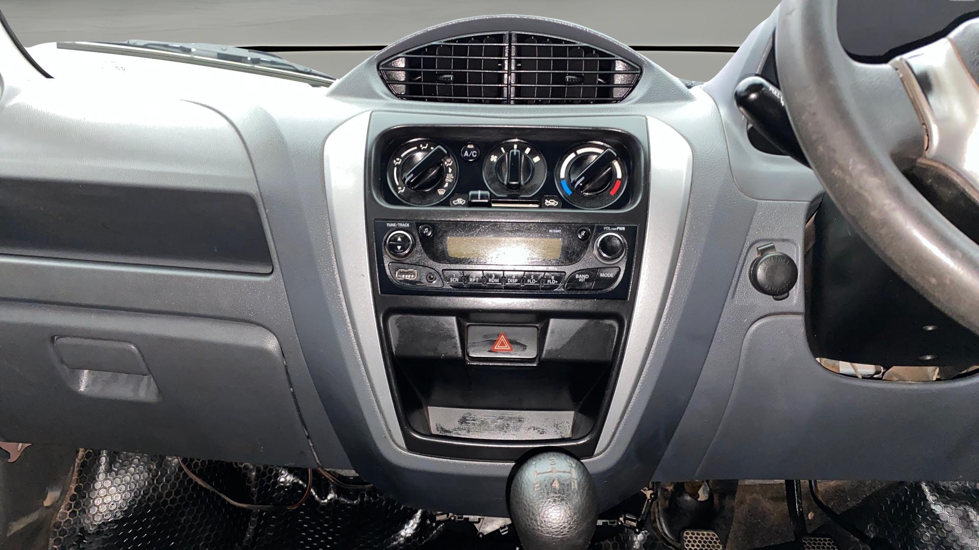 View 2015 Maruti Suzuki Alto 800 LX Image 17 Used 2015 Maruti Suzuki Alto 800 LX Image 17