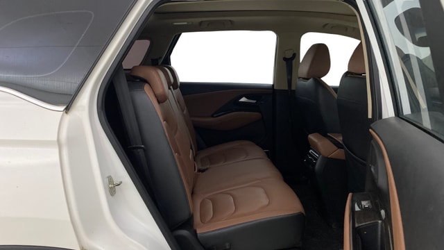 View MG Hector Plus Image 38 Used MG Hector Plus Image 38