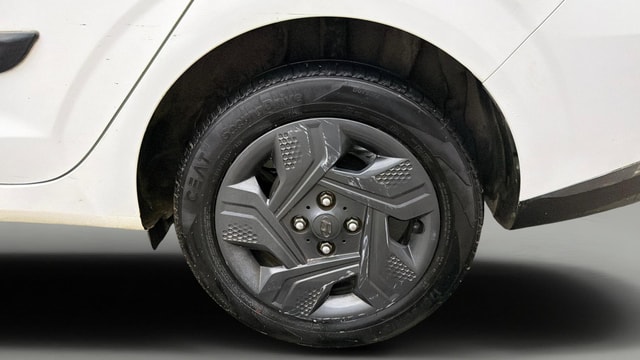 View Hyundai Aura Image 11 Used Hyundai Aura Image 11