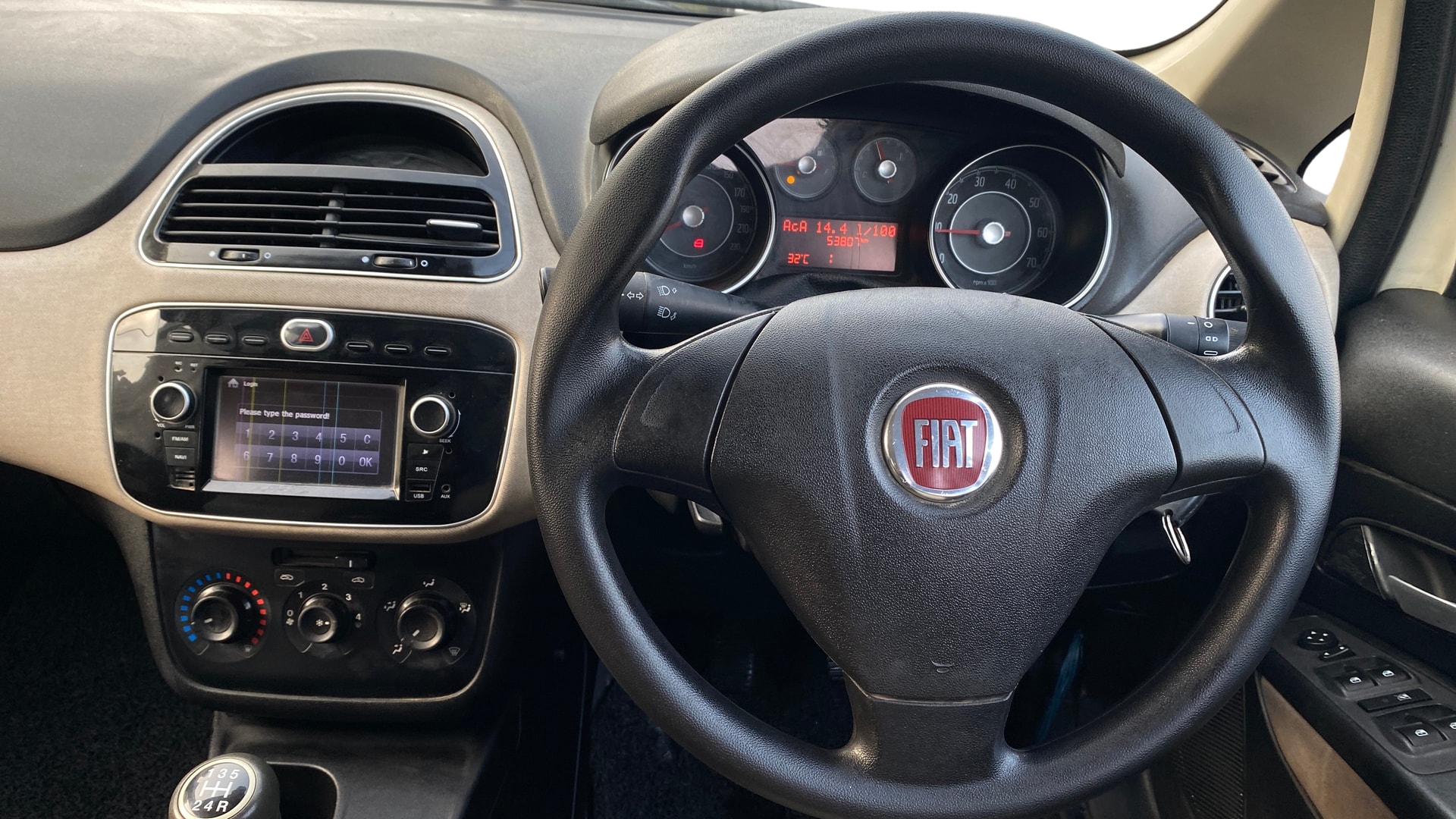 View 2017 Fiat Punto Evo 1.2 Active Image 20 Used 2017 Fiat Punto Evo 1.2 Active Image 20