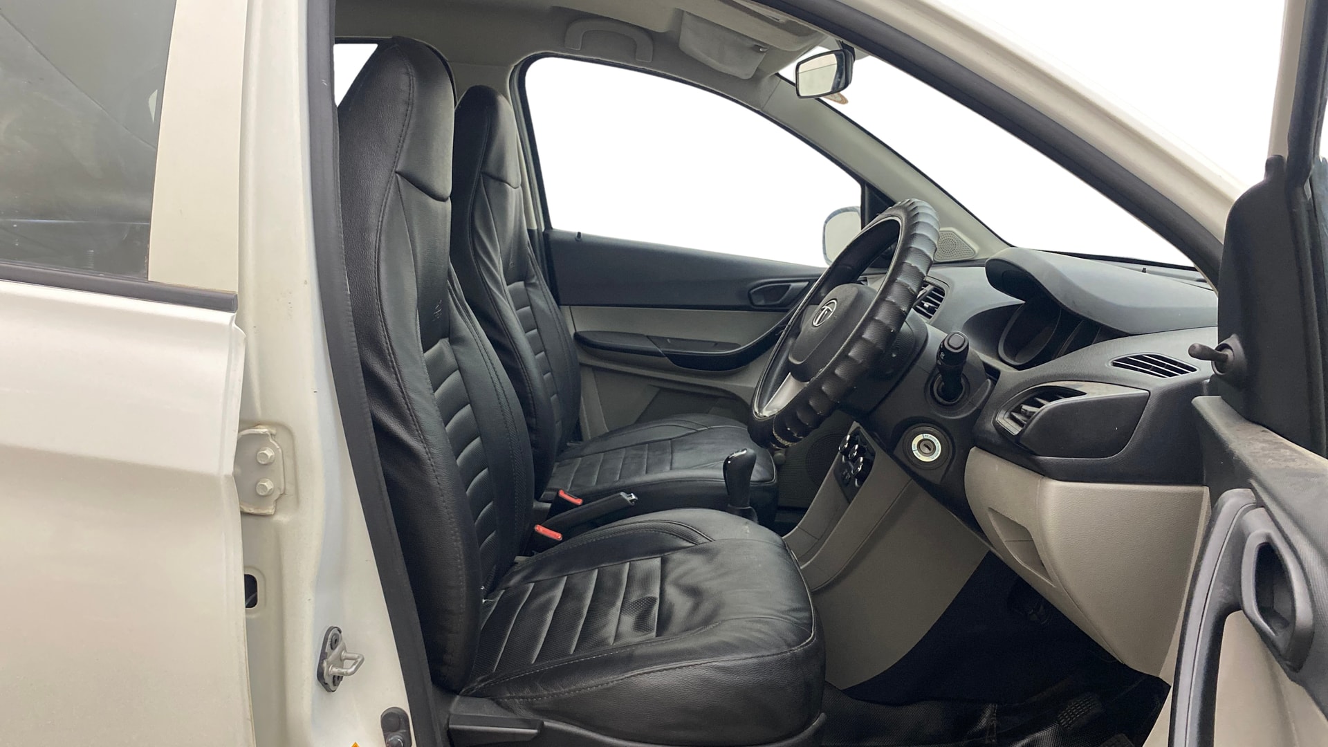View 2019 Tata Tigor XE Diesel Image 25 Used 2019 Tata Tigor XE Diesel Image 25