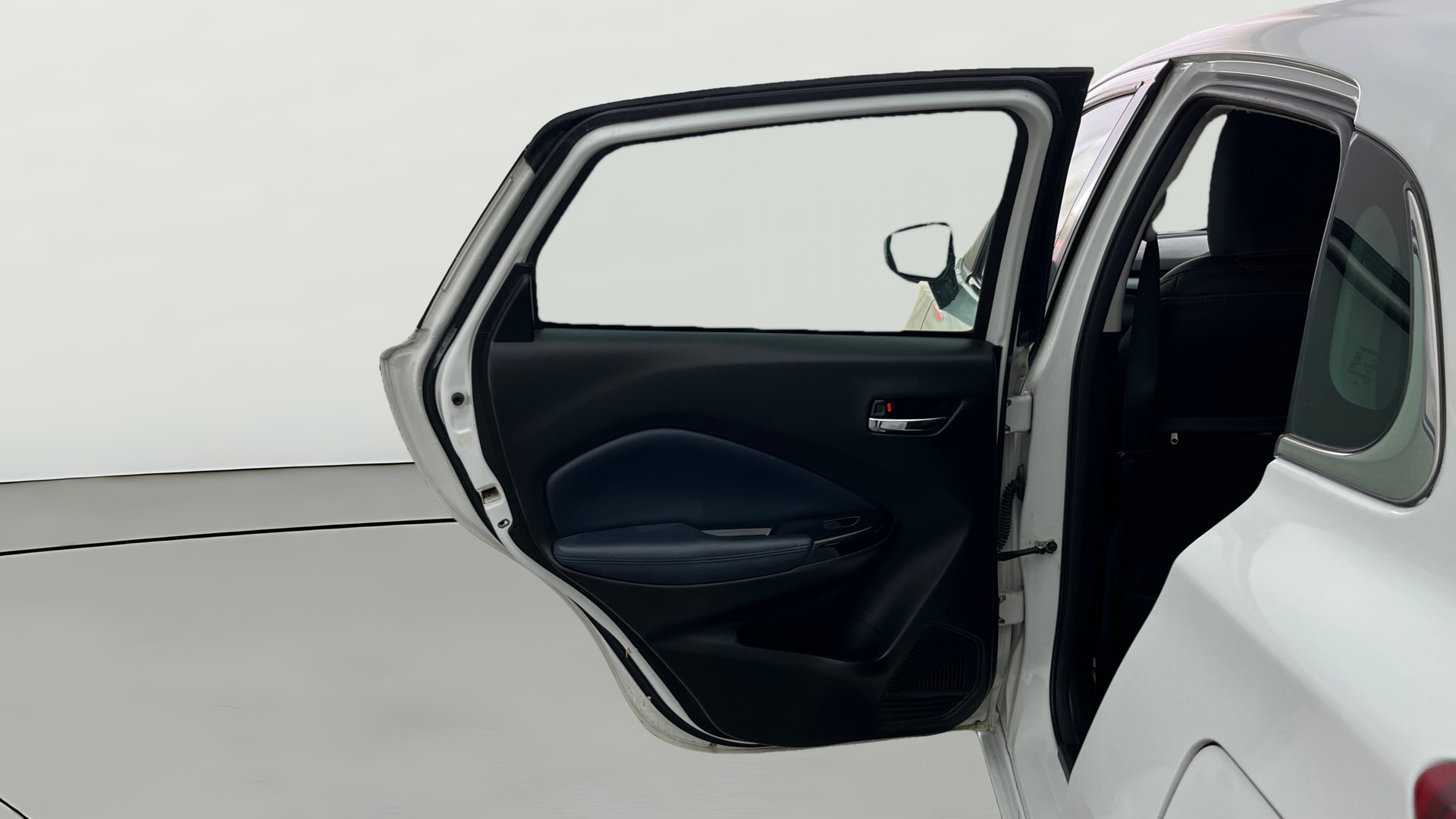 View 2022 Maruti Suzuki 1000 Base Variant Image 22 Used 2022 Maruti Suzuki 1000 Base Variant Image 22