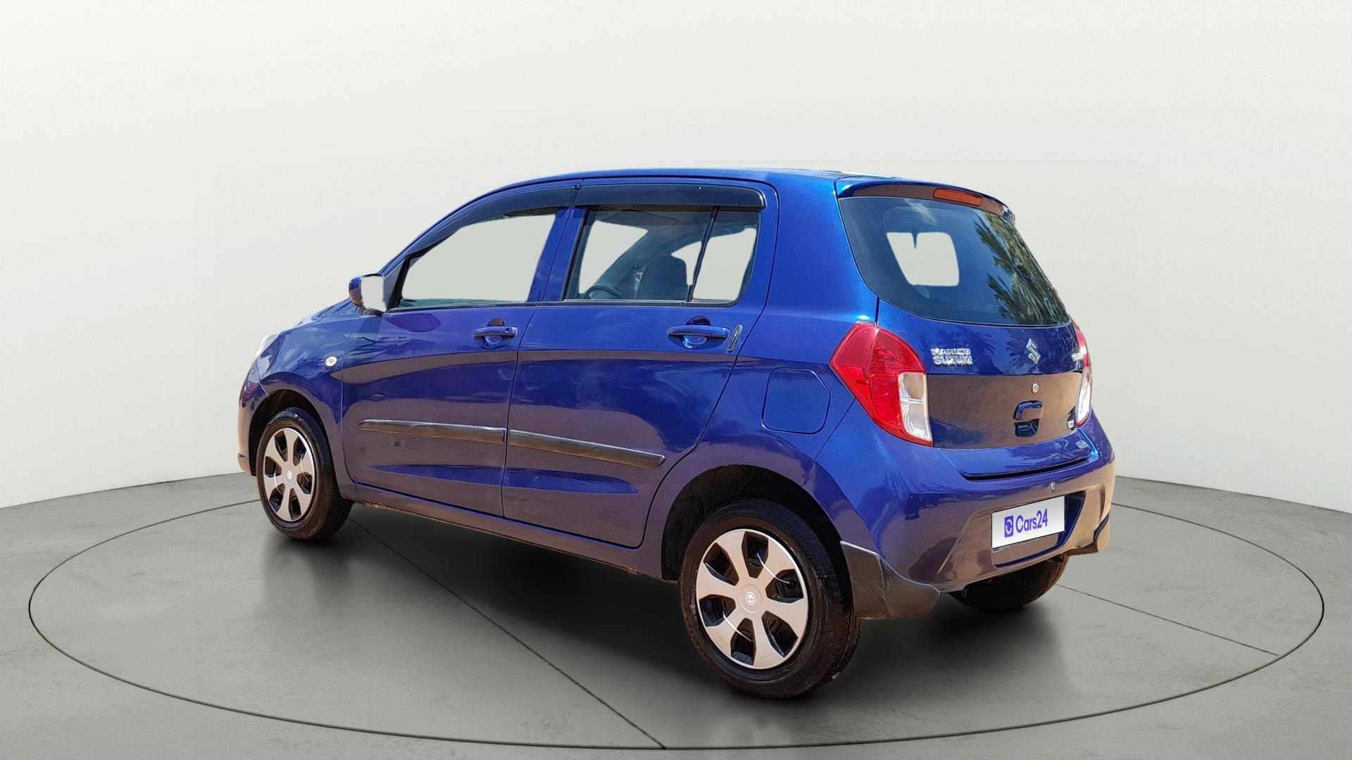 View 2018 Maruti Suzuki 1000 Base Variant Image 2 Used 2018 Maruti Suzuki 1000 Base Variant Image 2