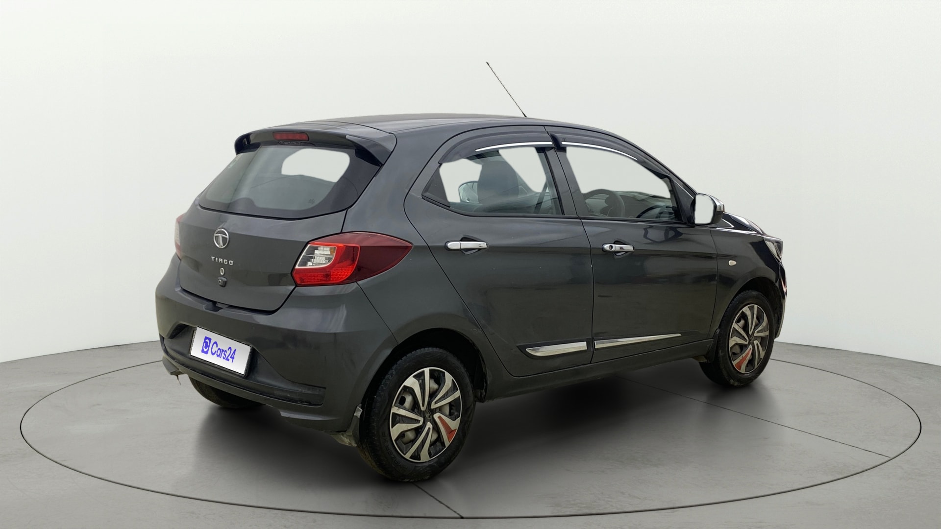 View 2021 Tata Tiago Revotorq XB Image 42 Used 2021 Tata Tiago Revotorq XB Image 42