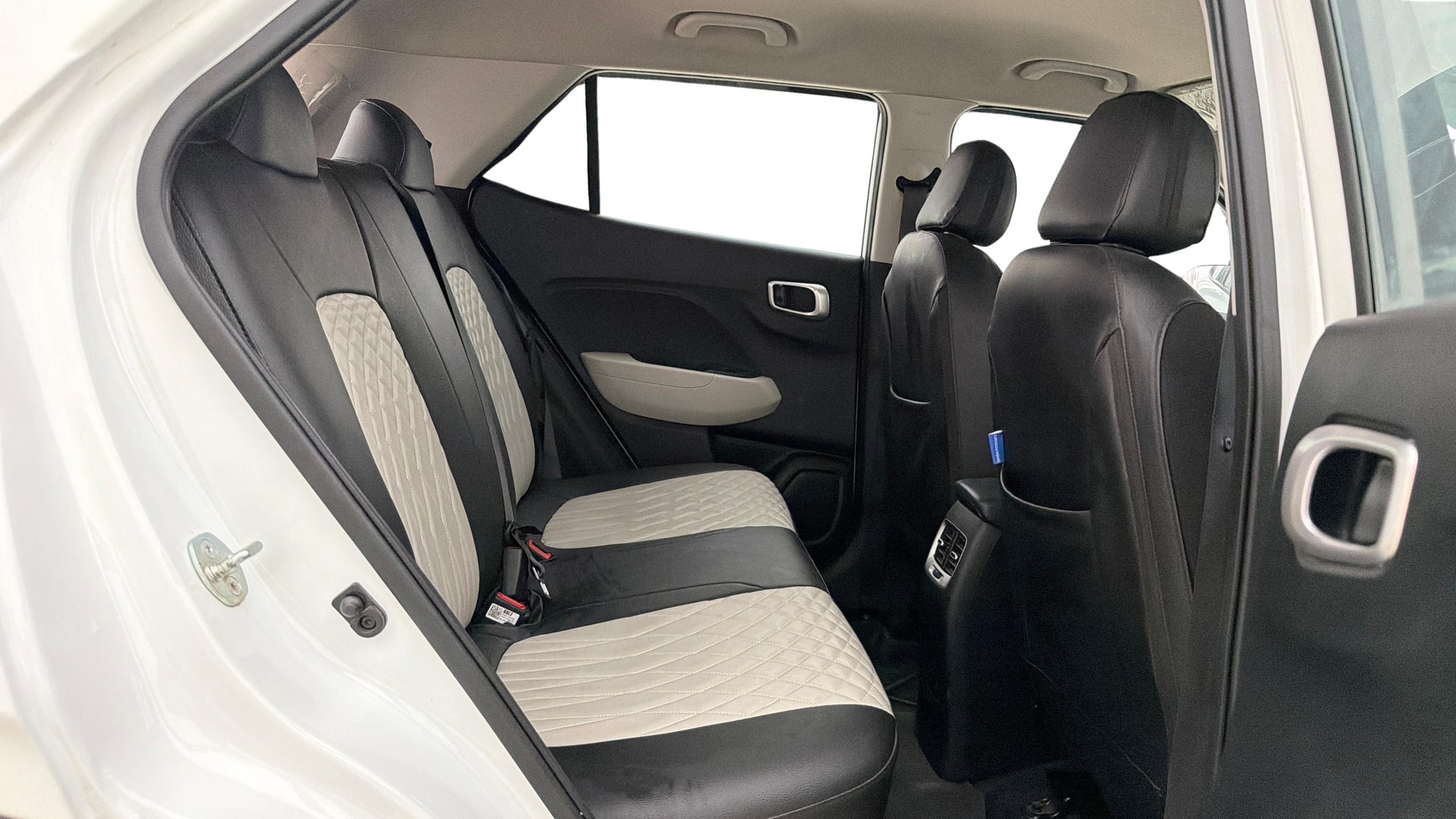 Used 2025 Hyundai Venue Used 2025 Hyundai Venue