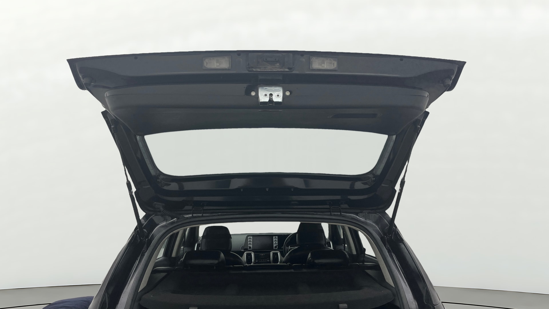 View 2020 Kia Sonet HTX iMT Petrol Image 17 Used 2020 Kia Sonet HTX iMT Petrol Image 17