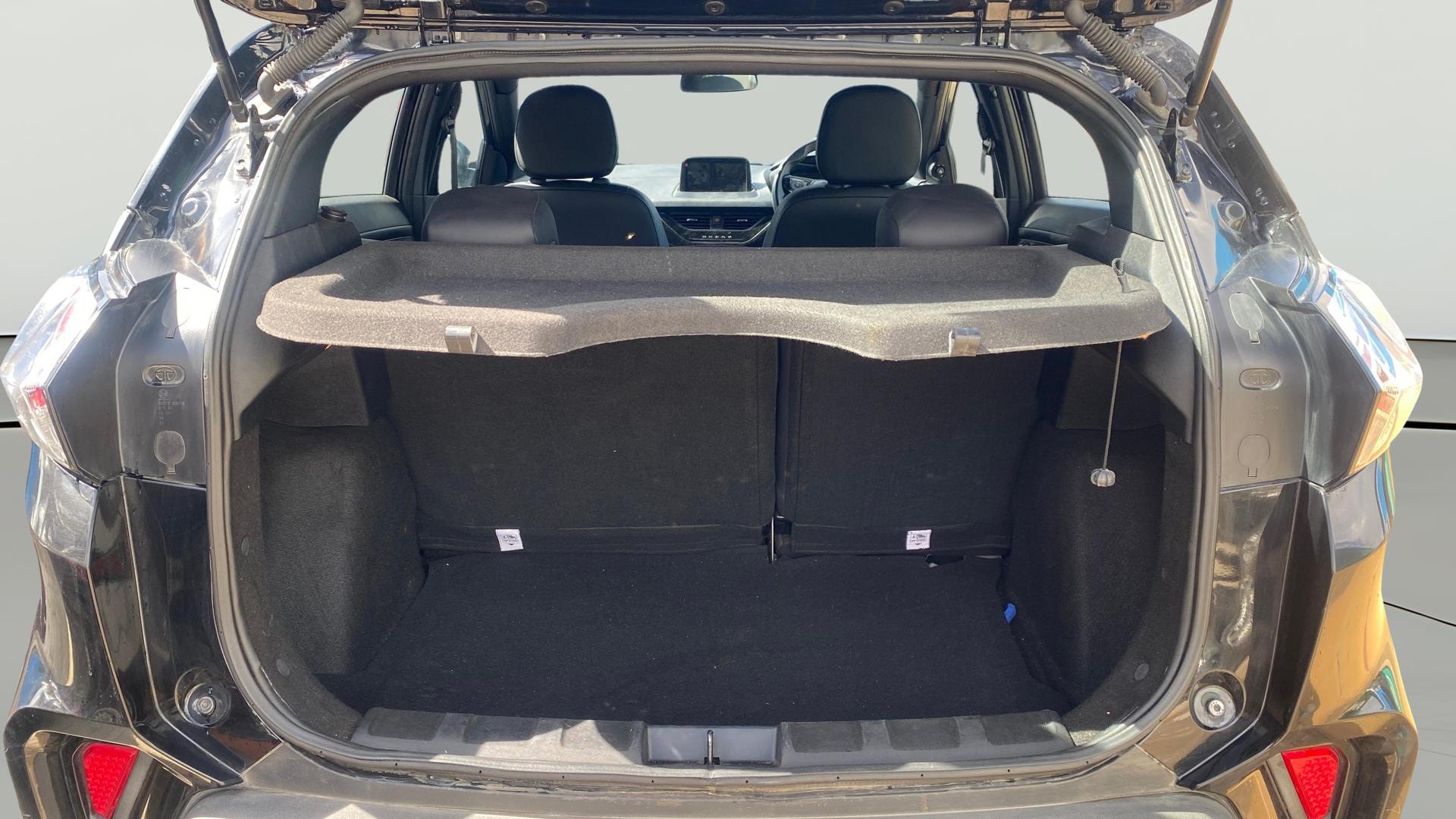 View 2022 Tata Nexon Revotron XE Image 40 Used 2022 Tata Nexon Revotron XE Image 40