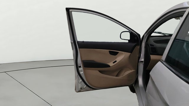 View Hyundai EON Image 30 Used Hyundai EON Image 30