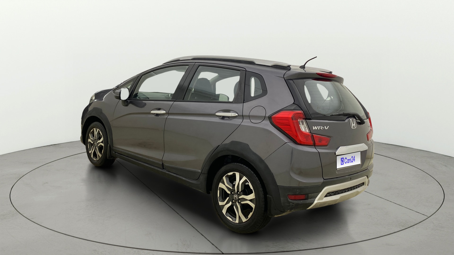 View 2018 Honda WR-V S MT Diesel Edge Edition Image 2 Used 2018 Honda WR-V S MT Diesel Edge Edition Image 2