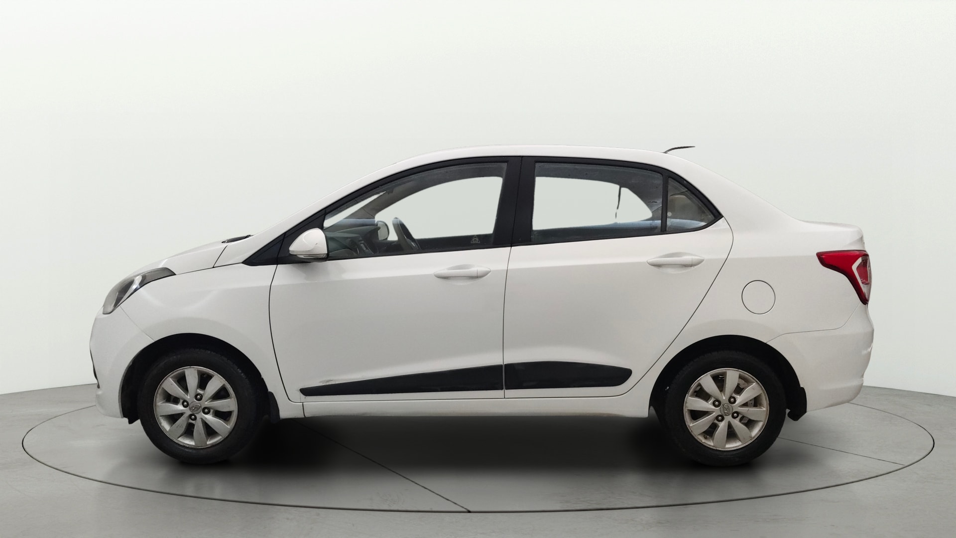 View 2014 Hyundai Xcent E Petrol Image 5 Used 2014 Hyundai Xcent E Petrol Image 5