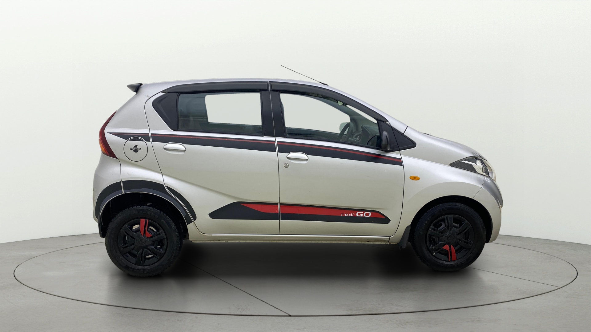 View 2019 Datsun Redi GO T(O) 1.0L- Limited Edition Image 8 Used 2019 Datsun Redi GO T(O) 1.0L- Limited Edition Image 8