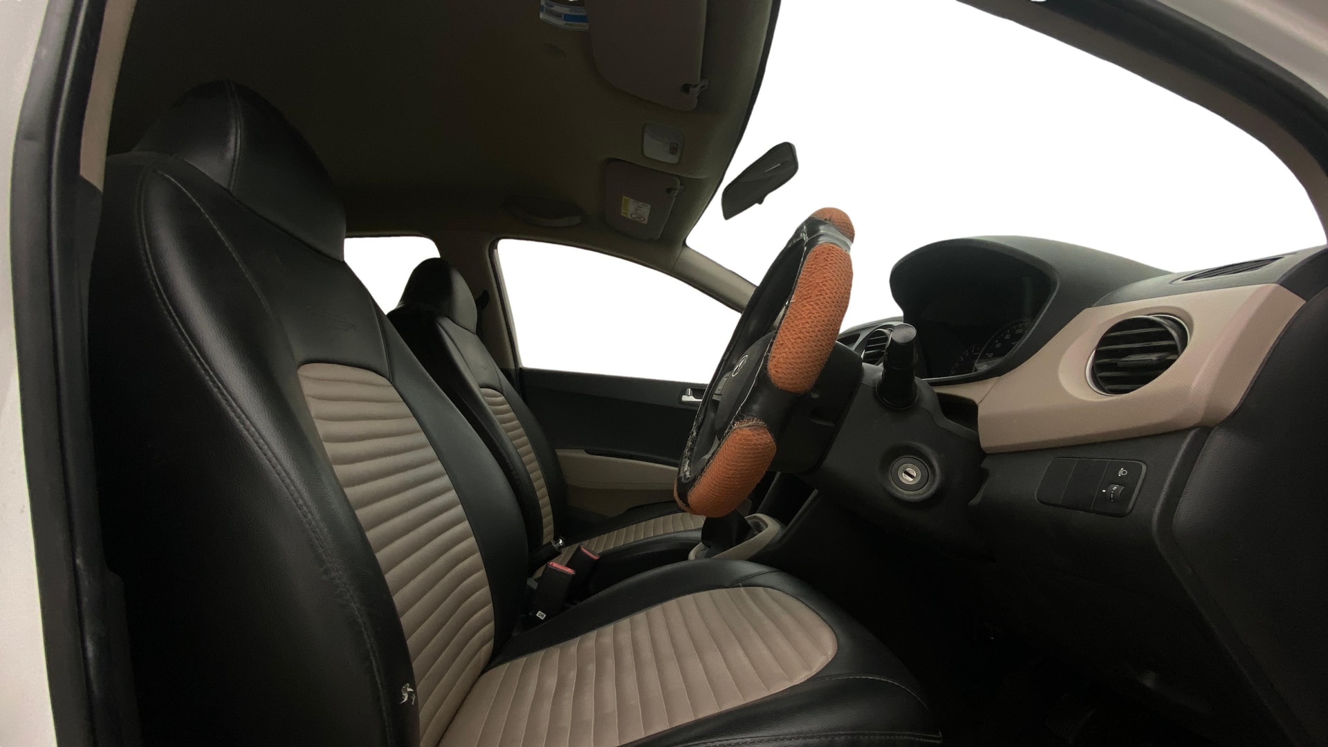 View 2019 Hyundai Grand i10 Sportz 1.2 Kappa Image 26 Used 2019 Hyundai Grand i10 Sportz 1.2 Kappa Image 26