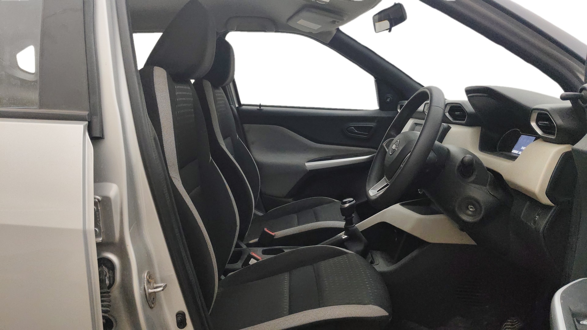 View 2021 Nissan Magnite XE Image 25 Used 2021 Nissan Magnite XE Image 25