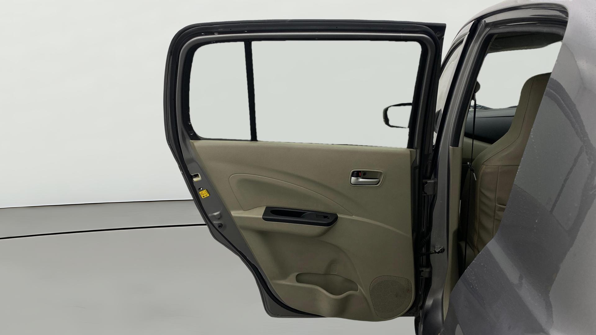 View 2017 Maruti Suzuki 1000 Base Variant Image 22 Used 2017 Maruti Suzuki 1000 Base Variant Image 22
