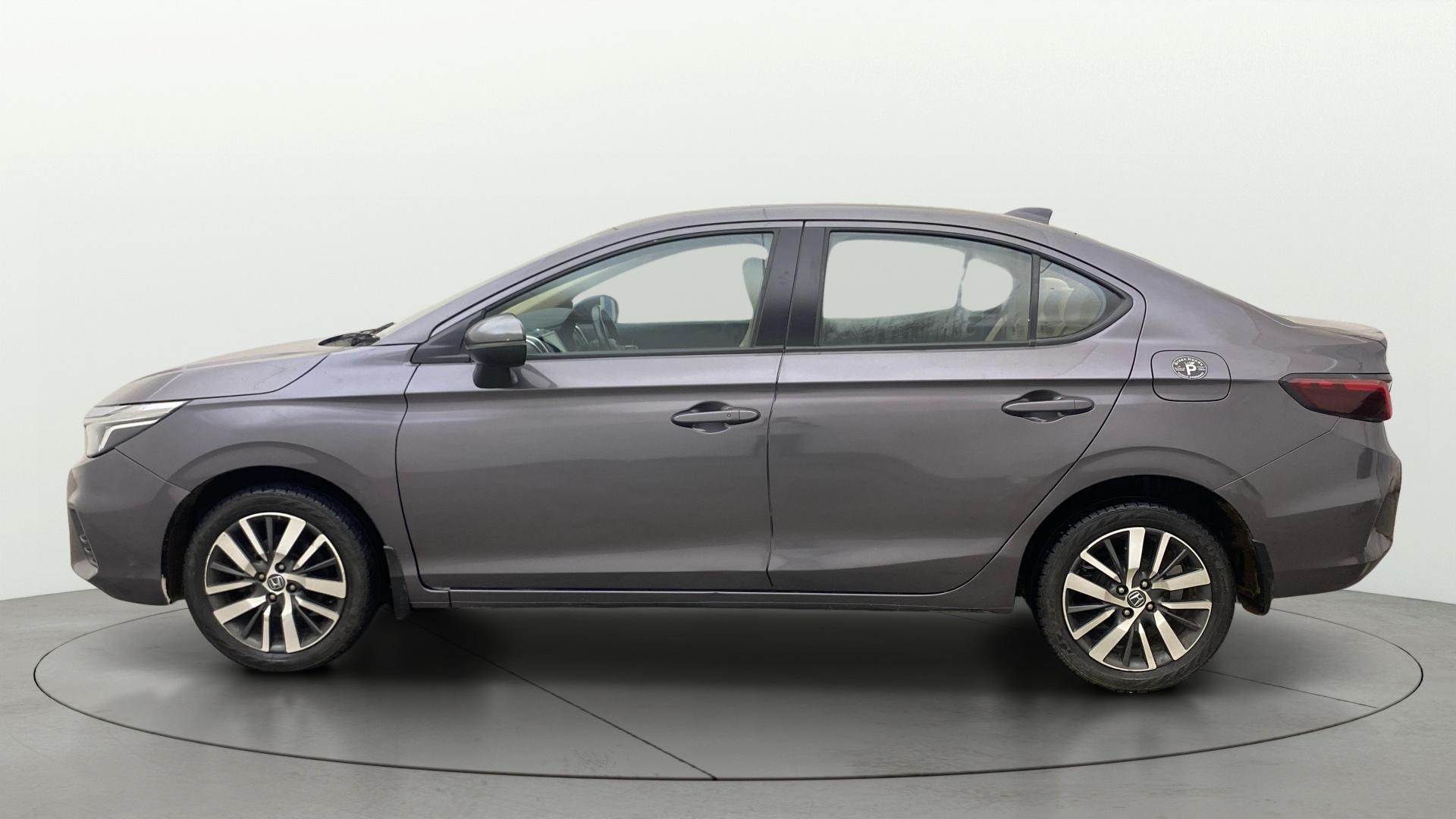 View 2021 Honda City ZX MT Diesel Anniversary Edition Image 6 Used 2021 Honda City ZX MT Diesel Anniversary Edition Image 6