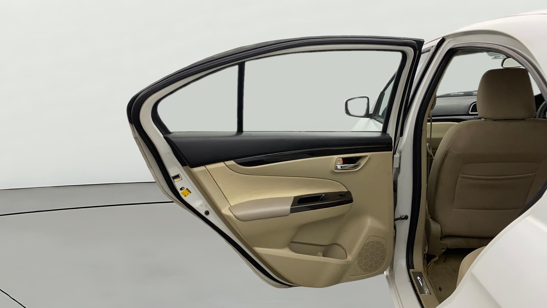View 2018 Maruti Suzuki 1000 Base Variant Image 22 Used 2018 Maruti Suzuki 1000 Base Variant Image 22