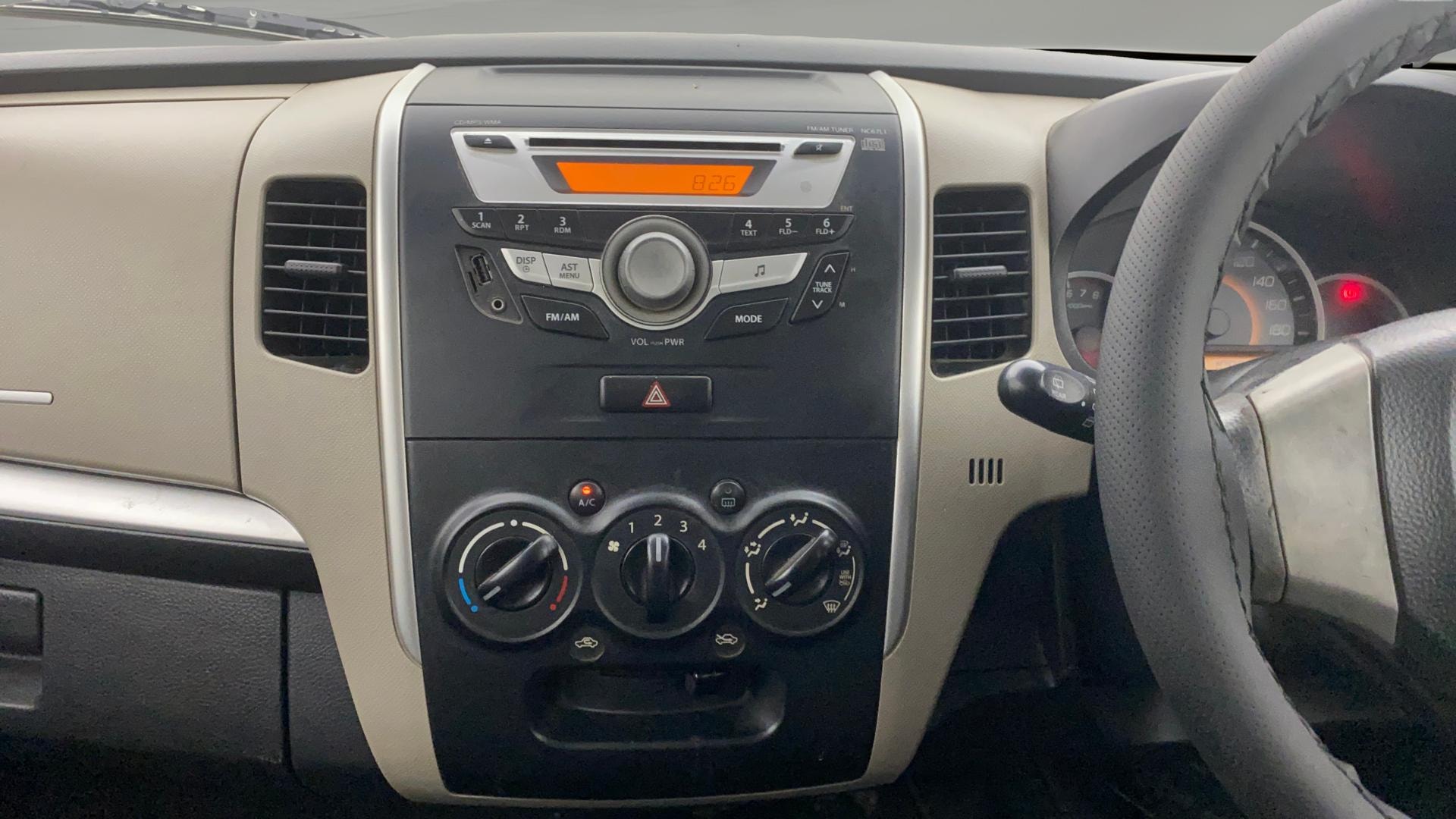 View 2017 Maruti Suzuki 1000 Base Variant Image 17 Used 2017 Maruti Suzuki 1000 Base Variant Image 17