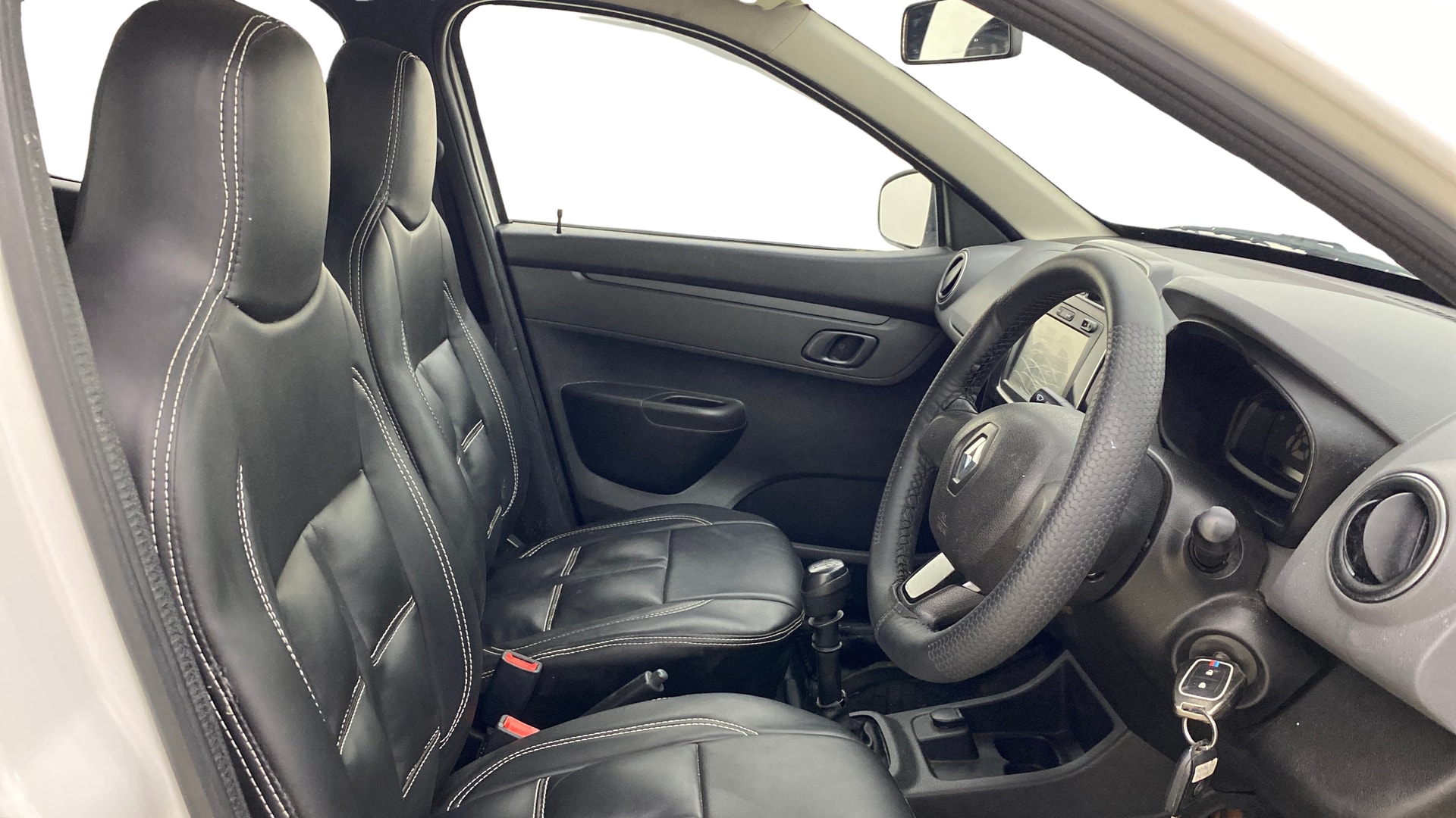View 2020 Renault Kwid RXL 1.0 BS IV Image 25 Used 2020 Renault Kwid RXL 1.0 BS IV Image 25