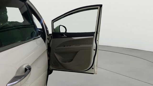View Mahindra Marazzo Image 45 Used Mahindra Marazzo Image 45