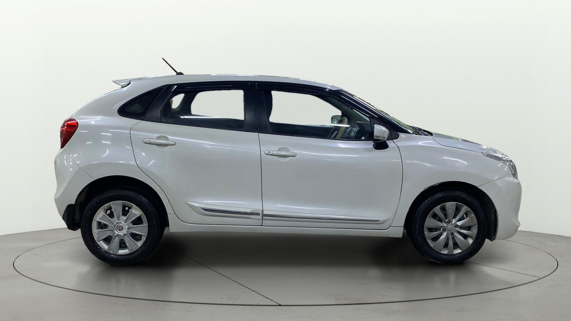 View 2018 Maruti Suzuki 1000 Base Variant Image 8 Used 2018 Maruti Suzuki 1000 Base Variant Image 8