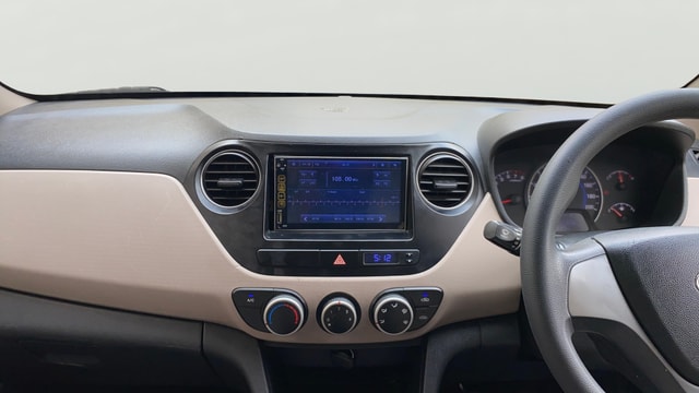 View Hyundai Grand i10 Image 17 Used Hyundai Grand i10 Image 17