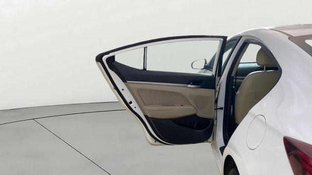 View Hyundai Elantra Image 15 Used Hyundai Elantra Image 15