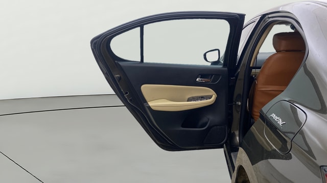 View Honda City ZX Image 22 Used Honda City ZX Image 22