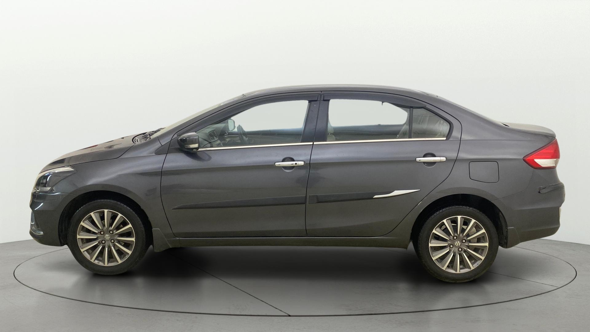 View 2022 Maruti Suzuki 1000 Base Variant Image 6 Used 2022 Maruti Suzuki 1000 Base Variant Image 6