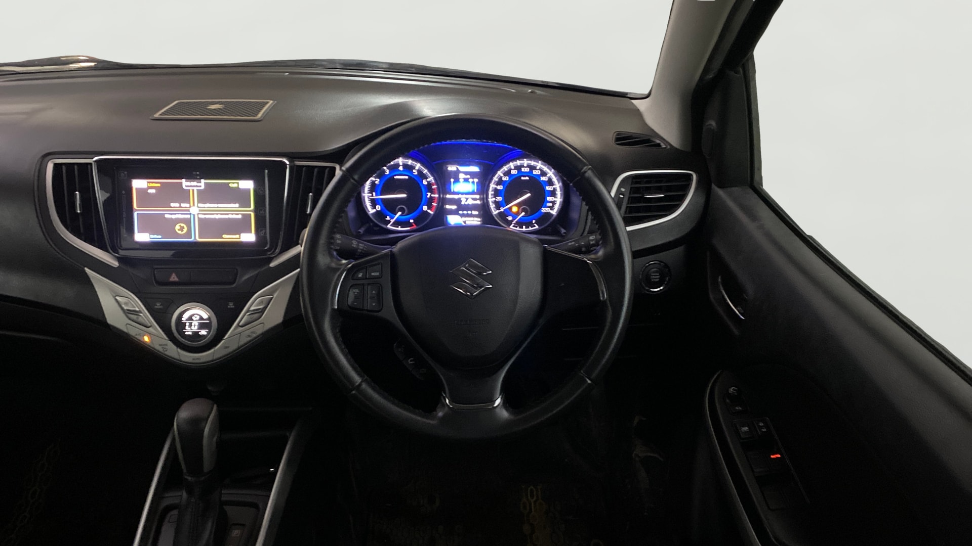 View 2018 Maruti Suzuki 1000 Base Variant Image 20 Used 2018 Maruti Suzuki 1000 Base Variant Image 20