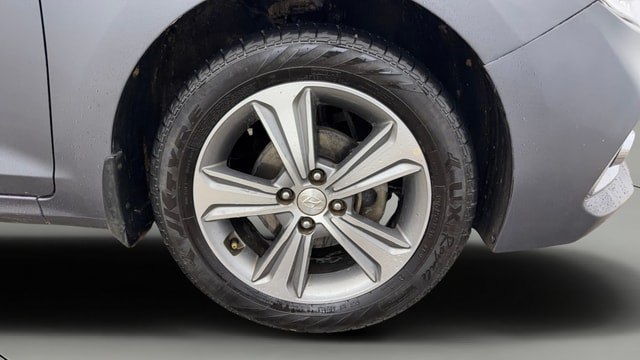 View Hyundai Verna Image 44 Used Hyundai Verna Image 44