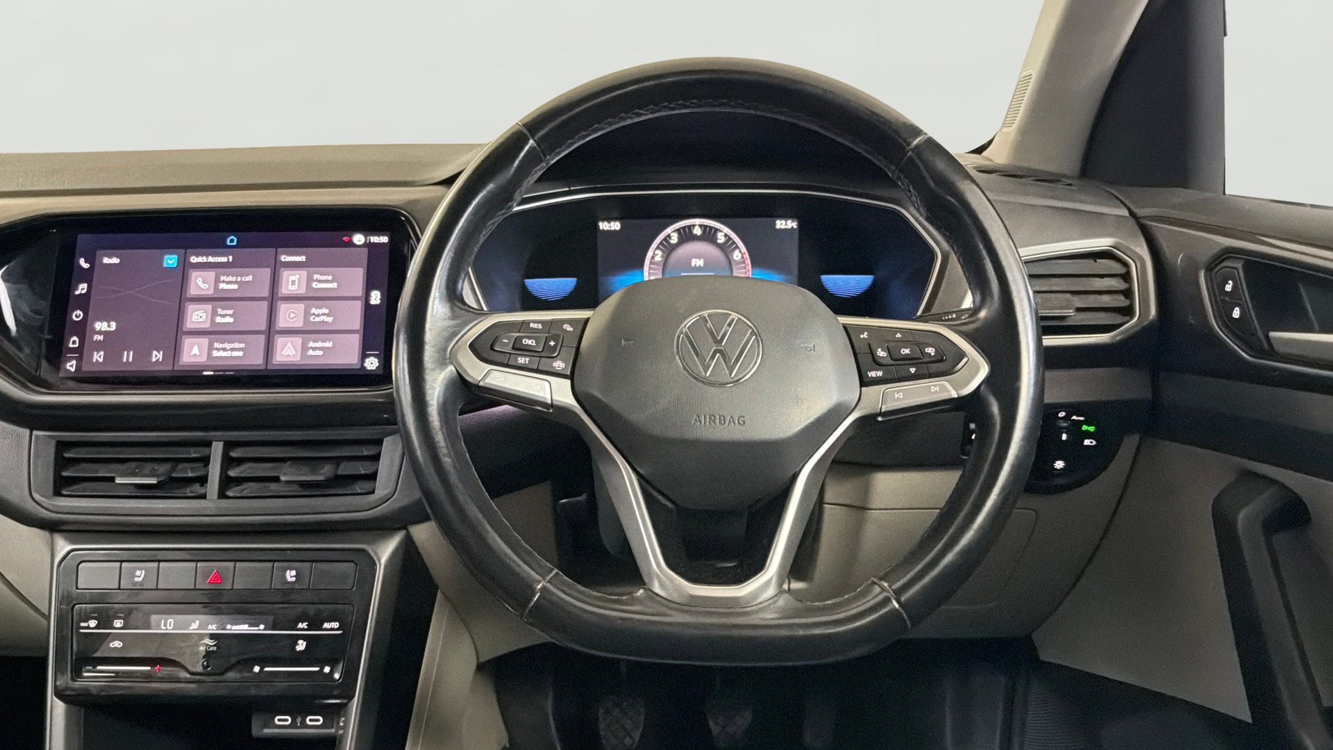 View 2022 Volkswagen Taigun 1.0 TSI Topline MT Image 13 Used 2022 Volkswagen Taigun 1.0 TSI Topline MT Image 13