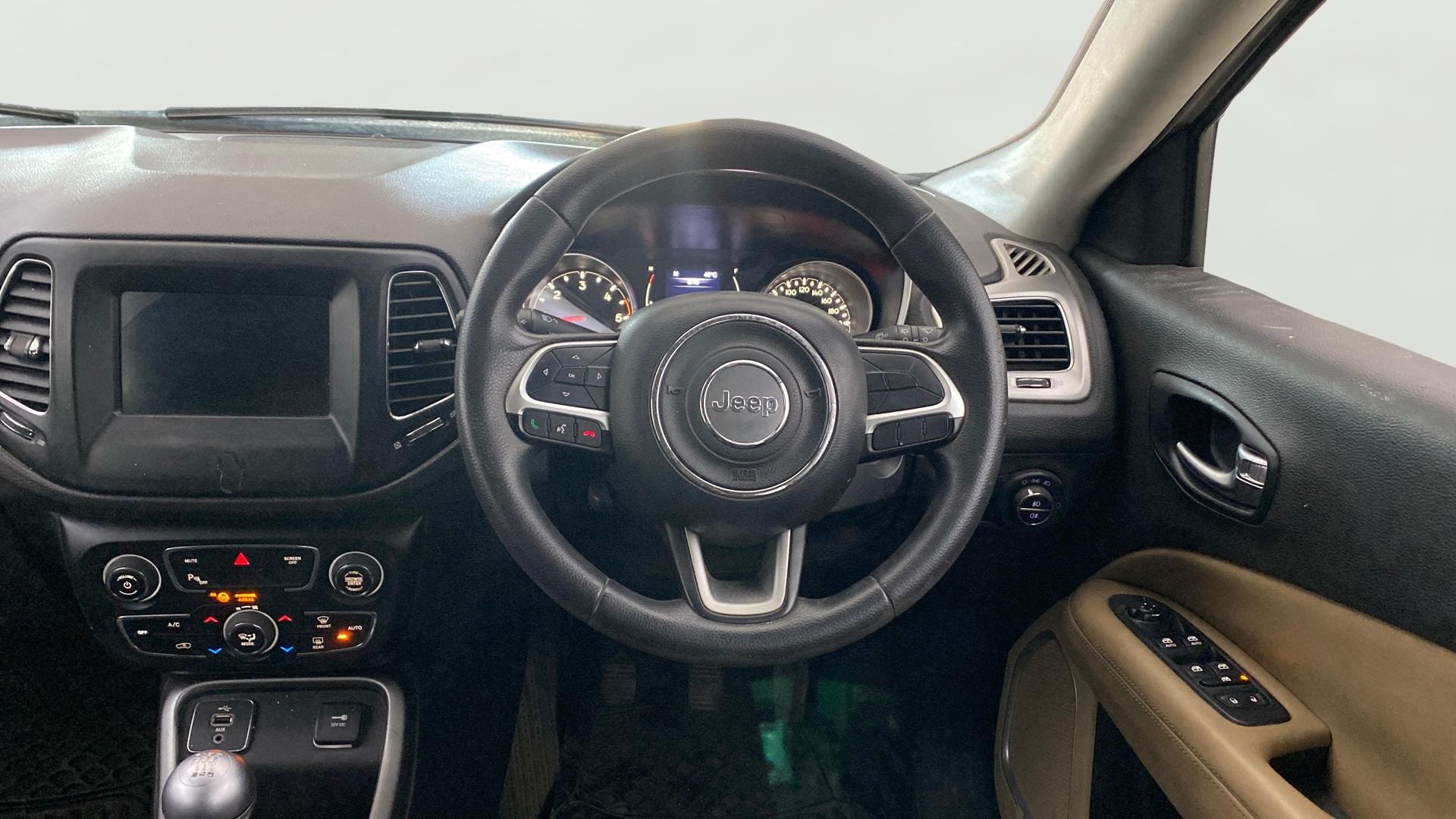 View 2017 Jeep Compass Longitude (O) 2.0 Diesel MT Image 20 Used 2017 Jeep Compass Longitude (O) 2.0 Diesel MT Image 20